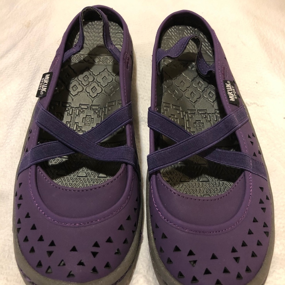 NEW MukLuks Sport Purple Shoes